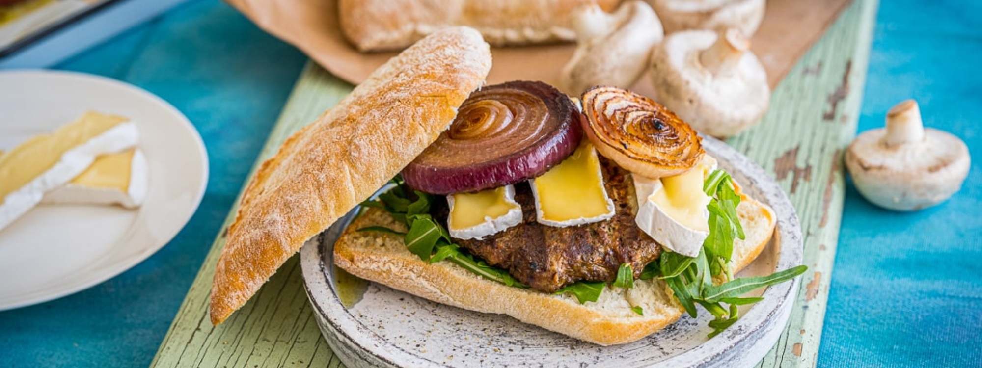 Caramelised_Onion Rings_Rocket_Camembert_Cheese Burger _summeredition